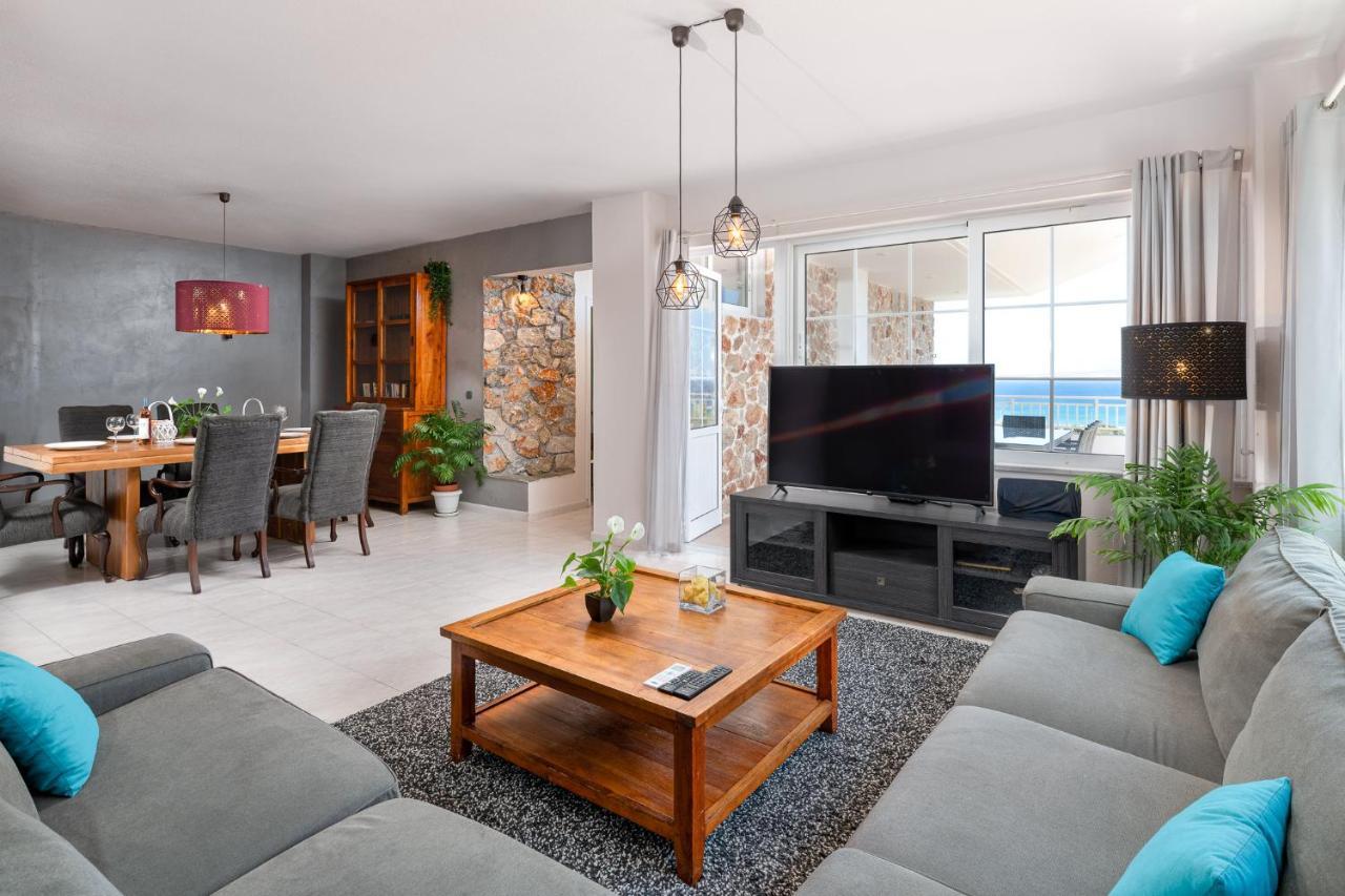 Amazing Apartments With Sea View In Rhodes Town Rhodes City エクステリア 写真