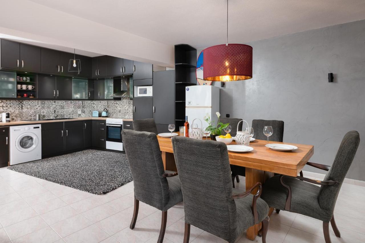 Amazing Apartments With Sea View In Rhodes Town Rhodes City エクステリア 写真